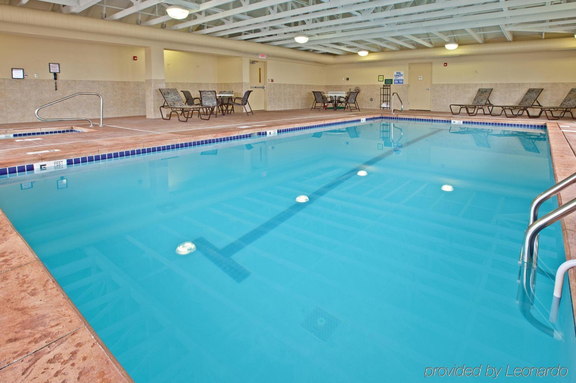 Holiday Inn Express Rochester - University Area By Ihg Facilities photo